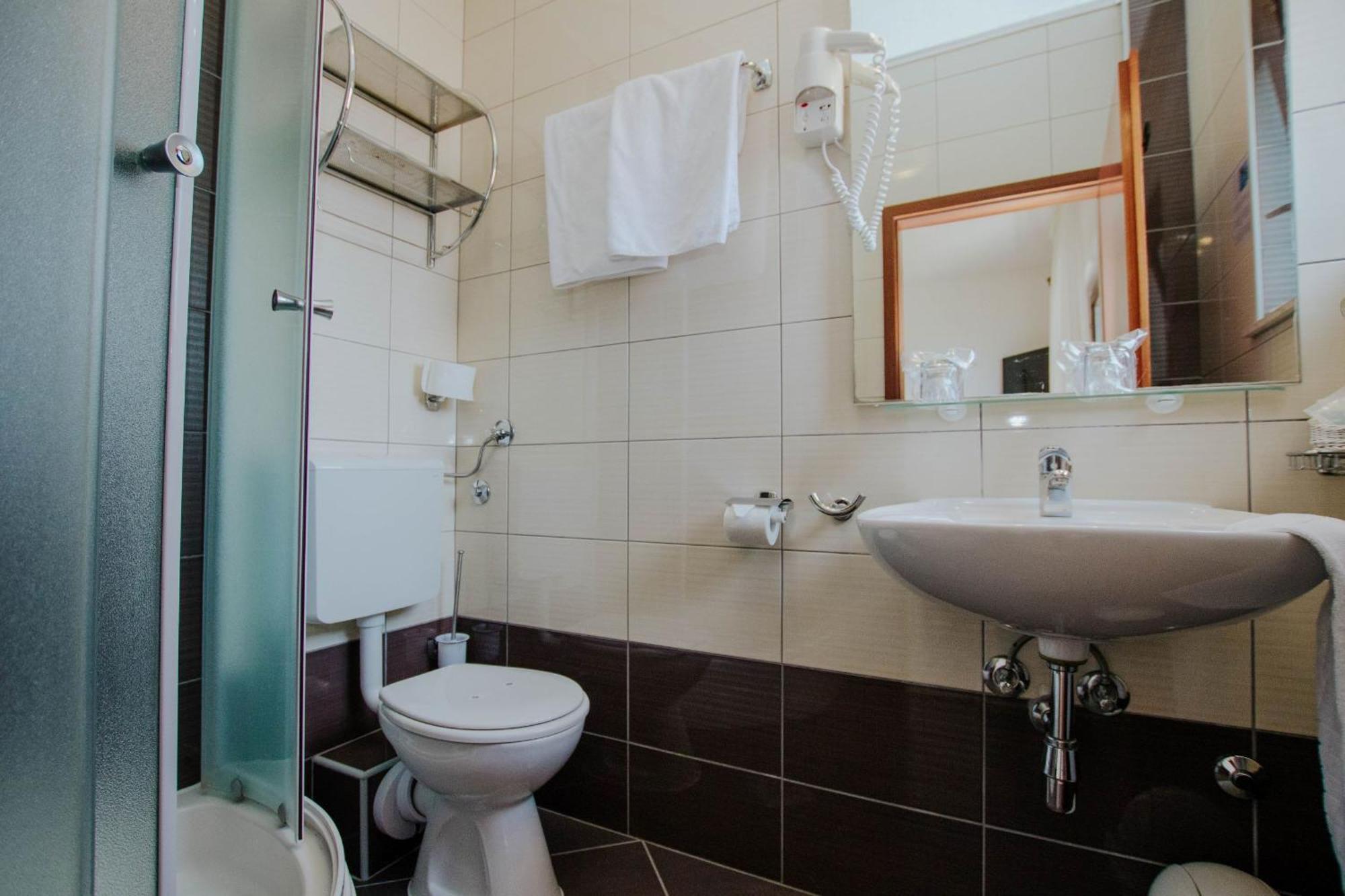 Triple Room with Balcony and Sea View,1206560092:JPEG