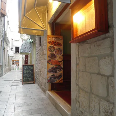 Hotel Monika-2