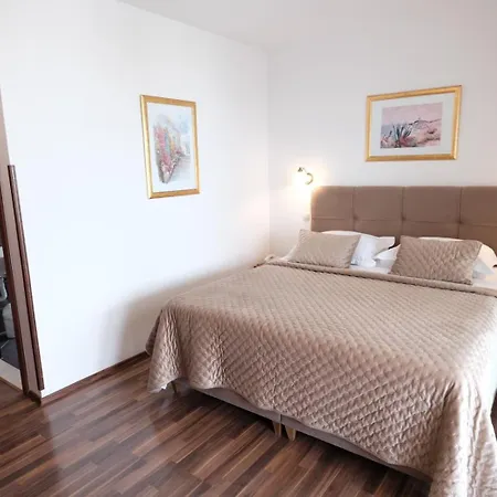 Hotel Vila Tina-3